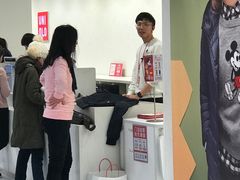-优衣库(上海正大广场店)