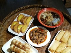 -爆炸头阿姨小四川正宗川味小吃(无任何分店)