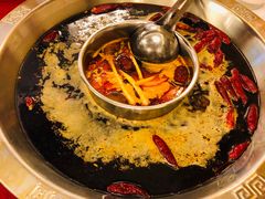 番茄鸳鸯锅-山城年华老火锅(玉林店)