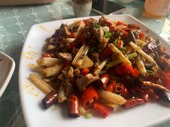 -小厨子私房菜·云南美食店