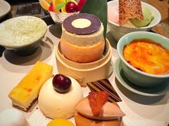 甜品总汇-湖滨28中餐厅·西湖宴·杭州君悦酒店