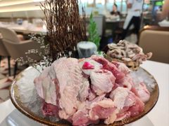 -洪氏嗨捞·广东猪肚鸡·椰子鸡火锅(西咸万象城店)