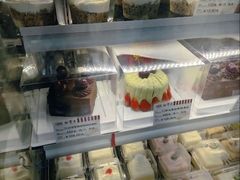 -红宝石·鲜奶小方·海派西点房(丰庄店)