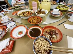 -老三样·旧食新味(绿地店)