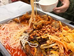 -在巷子里的烤肉店·螺蛳粉烤鱼·牛蛙(和美城店)
