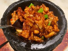石锅杭椒牛蛙-桂满陇天书(南京德基旗舰店)