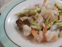 -巧克力渔家.小船海鲜胶东菜(万平口店)