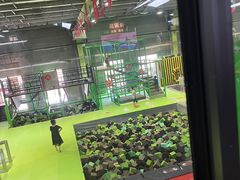 -C7城市运动空间·蹦床·健身·团建