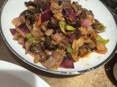 -东口码头·烧鸽子·鱼头泡饼·地方菜(金鹰悦城店)