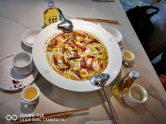 -渔语鱼酸菜鱼新川菜(来福士店)