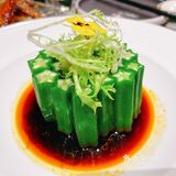 三亚美食探店：这家餐厅充满艺术氛围，连吃饭也变得文艺起来。