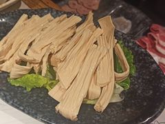 腐竹-哥老官重庆美蛙鱼头(西湖银泰十一哥店)