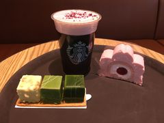 粉樱乳酪卷-星巴克(长春开运街欧亚店)