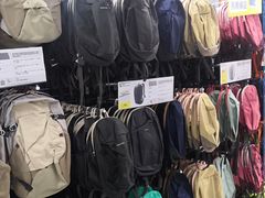 -迪卡侬(高新万达店)