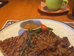 岩烧谷饲牛扒-绿茵阁牛扒餐厅(客村店)