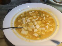 蟹粉豆腐-吴越荣记苏州菜·松鼠桂鱼(月光码头店)