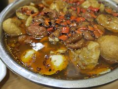 酸菜鱼加肥肠面筋泡-黑皮酸菜鱼(绣花巷店)