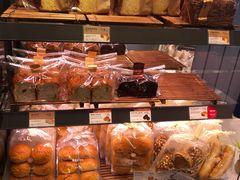 -巴黎贝甜(卫清西路店)