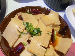 -何师傅美蛙鱼头(汉街店)