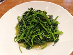 -黄泥岗·地道湖北菜(奥特莱斯店)