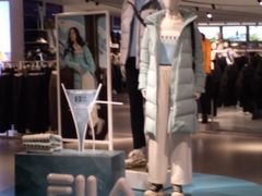 -fila(日月光中心广场店)