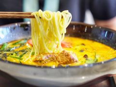 咖喱牛腩米线-蒙小妹骨汤饭.米线(新光路店)