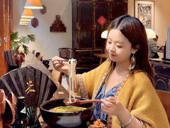 -银米·云南传统过桥米线(双廊黑金冠店)
