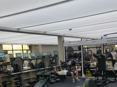 -鲸灵公元游泳中心
