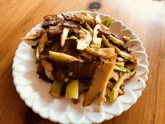 腊肉竹笋-瑶家饭庄