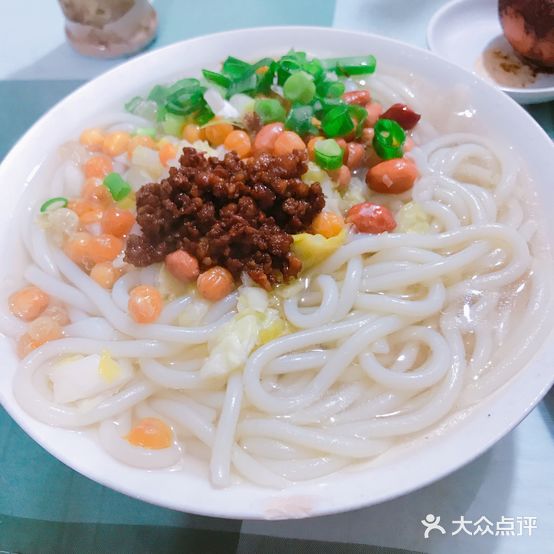 闫家米粉(中建四局六公司小区店)