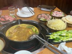 -黔三一夺夺粉酸汤火锅(百信店)