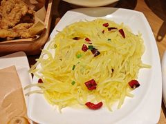 -严记小天府酸菜鱼(西四路店)