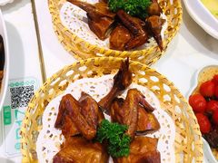 金牌脆皮乳鸽-茶小点(丽悦新天店)