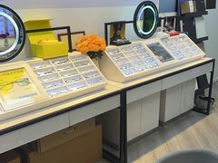 -天空之镜眼镜店蔡司依视路配镜授权零售店(望京颐堤港店)