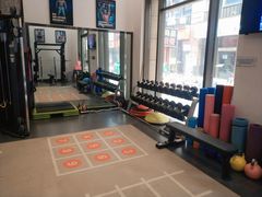 -思迈威健身(积玉桥万达店)