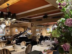 -火车头法国西餐厅