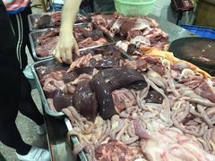 -标记美食新鲜猪杂(兴南大道店)