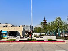 -上海市龙华烈士陵园