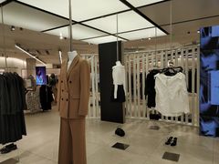 -ZARA(大上海时代广场店)