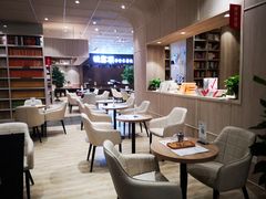 -钟书阁(群光广场店)