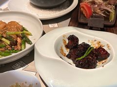 -穹六人间 people 6(岳阳路店)