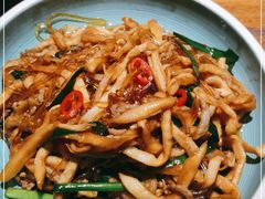 -前海沿·青岛菜(大拇指广场石老人店)