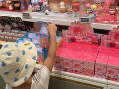 -泡泡玛特POPMART(龙湖杭州滨江天街店)