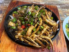 铁板鱿鱼-八张桌子(老店)