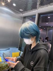 -Tloml salon