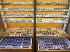 -优医视平价眼镜蔡司依视路折扣工厂店(德胜门店)