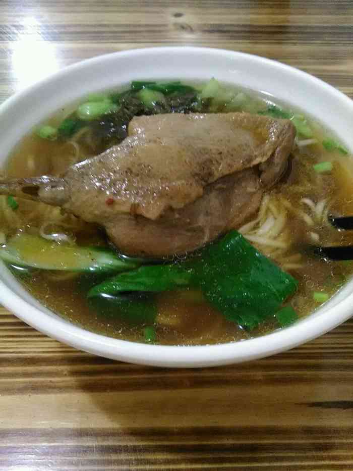 沙县小吃-"沙县小吃的话还是挺可以的,他是旅游那边福.