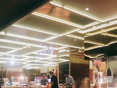 大堂-大中华希尔顿酒店-念自助餐·嗨啤·小龙虾