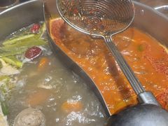 -乡土黄·鲜牛肉火锅·小龙虾(兴业街店)