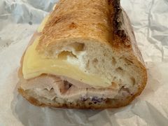 烟熏鸡胸肉三明治-MEEBO KAFEE米咖焙坊(虹桥路店)